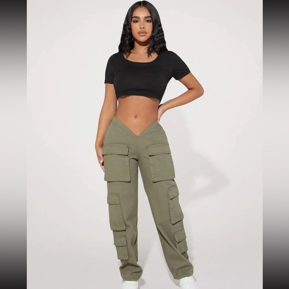 Pants - Petite V-cut waist flap cargo pants